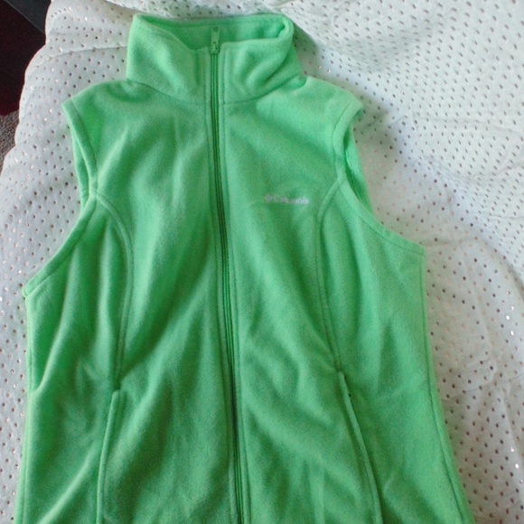 Columbia Jackets & Blazers - Fleece Columbia Zip-up Vest